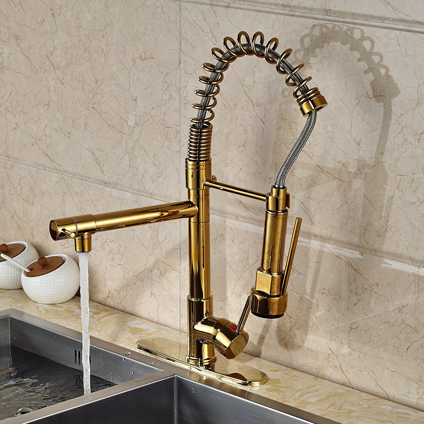 Venezuela Gold Finish Kitchen Sink Faucet with Pull Down Faucet